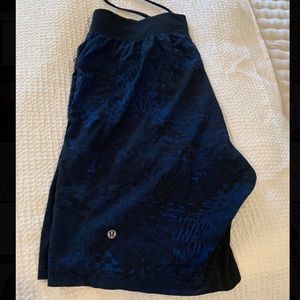 Men’s lululemon shorts blue and black size large